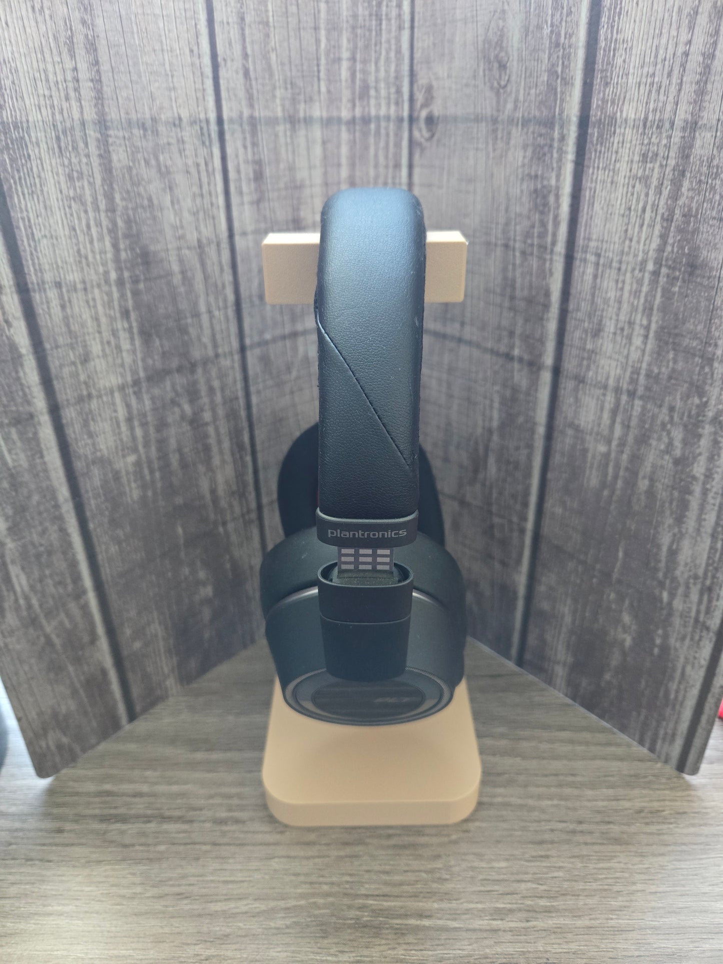 Durable 3D Printed Gaming Headphone Stand for Two Headsets, Available in Multiple Colors, Minimalist Design & Customization Options