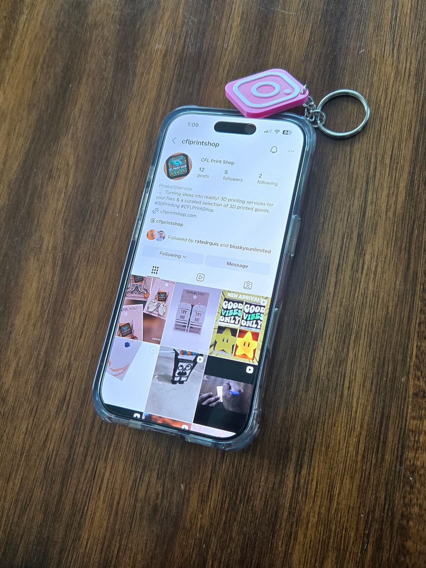 🚀 Tap & Connect in Seconds! 🔗✨ | Instagram Social Media Keychain 🎨