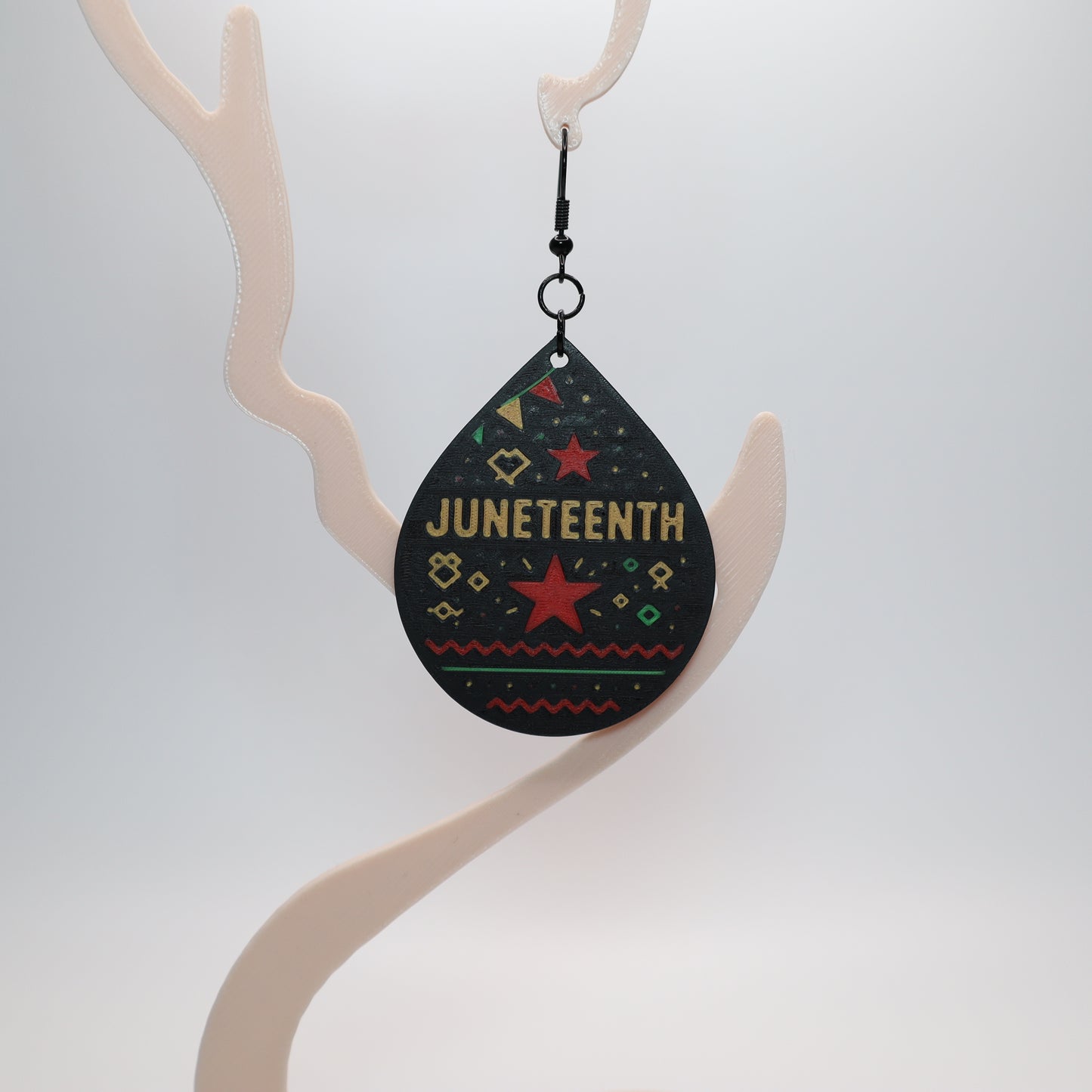 🔥 4 Bold Juneteenth Earrings You Need This Season! 🖤💚❤️ #JuneteenthStyle #BlackOwnedBusiness #freeshipping